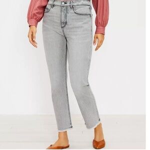 NWT Loft Curvy Destructed HighRise Straight Crop Jeans In Staple Grey Wash 29/8